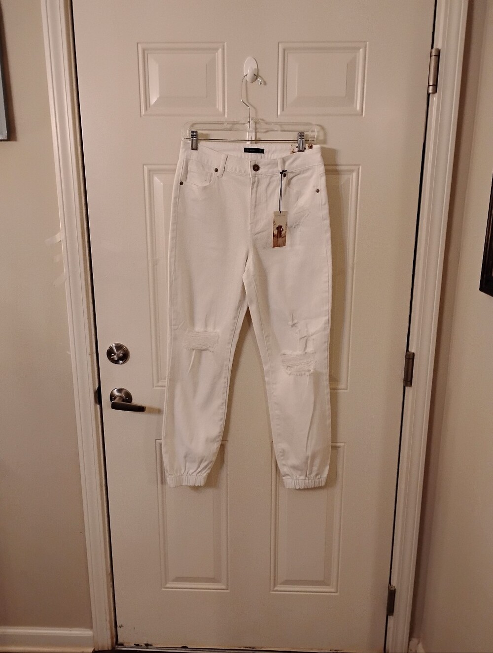 Sincerely Jules White Distressed Boyfriend Joggers Size 5/27